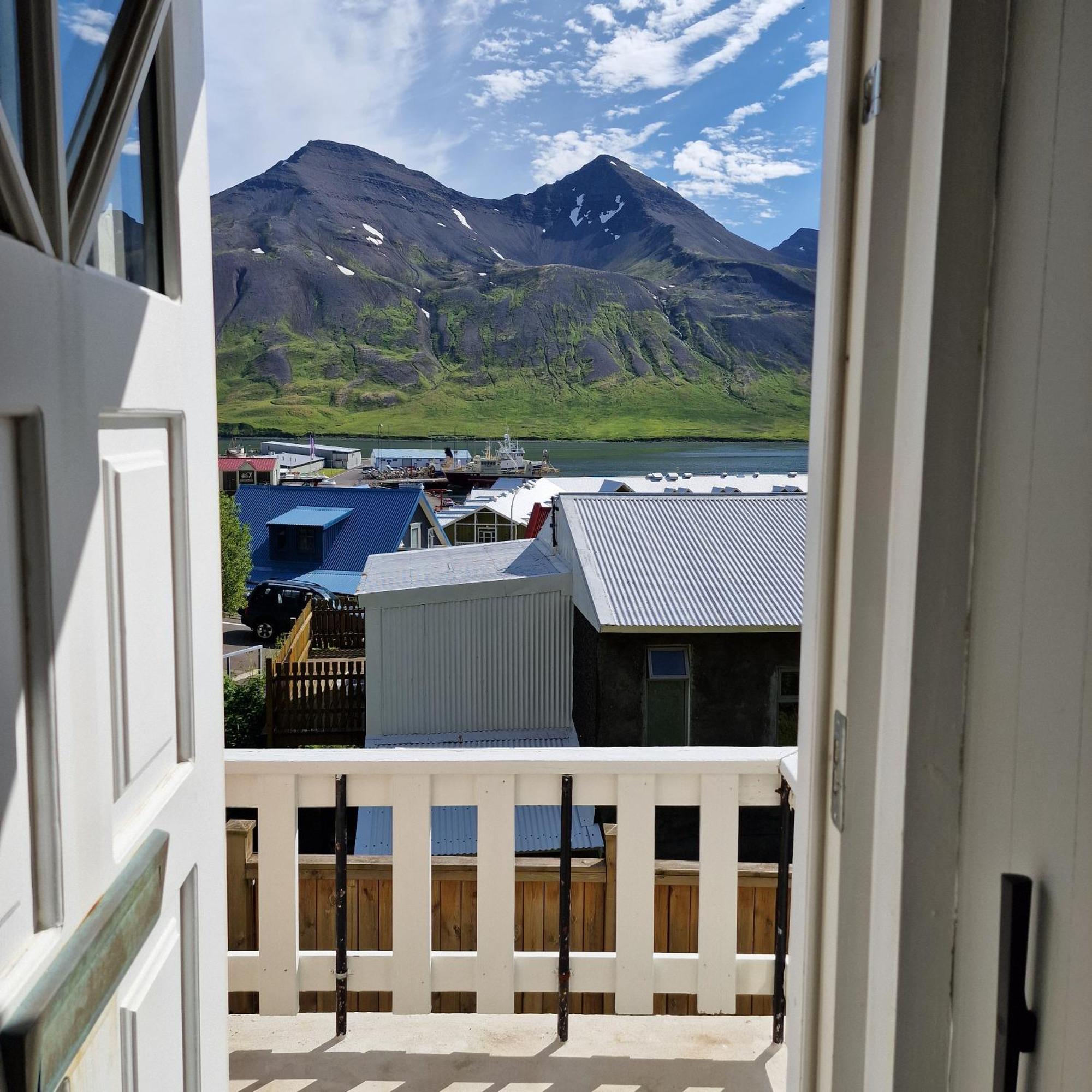 Landakot The Perfect Getaway By Staynorth Siglufjordur Exteriör bild
